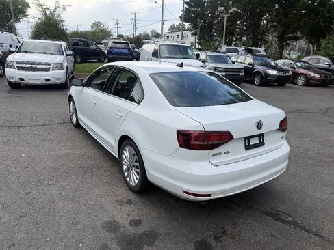 Used 2016 Volkswagen Jetta SEL w/ Lighting Package FWD image 7