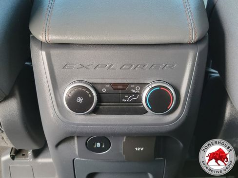 Certified 2025 Ford Explorer Active image 22