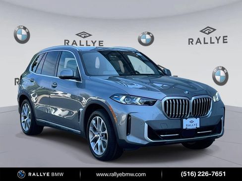 Used 2024 BMW X5 xDrive40i w/ Premium Package AWD/4WD image 1