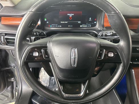 Used 2023 Lincoln Aviator Reserve w/ Equipment Group 201A image 25