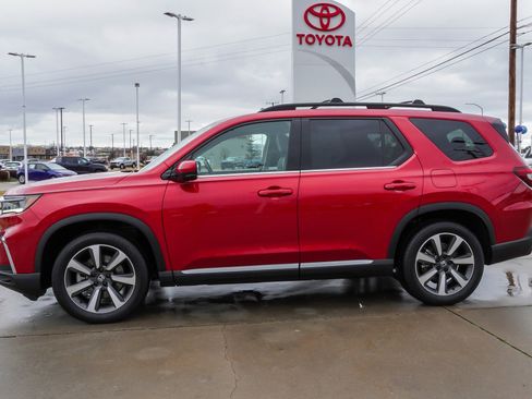 Used 2023 Honda Pilot Elite image 5