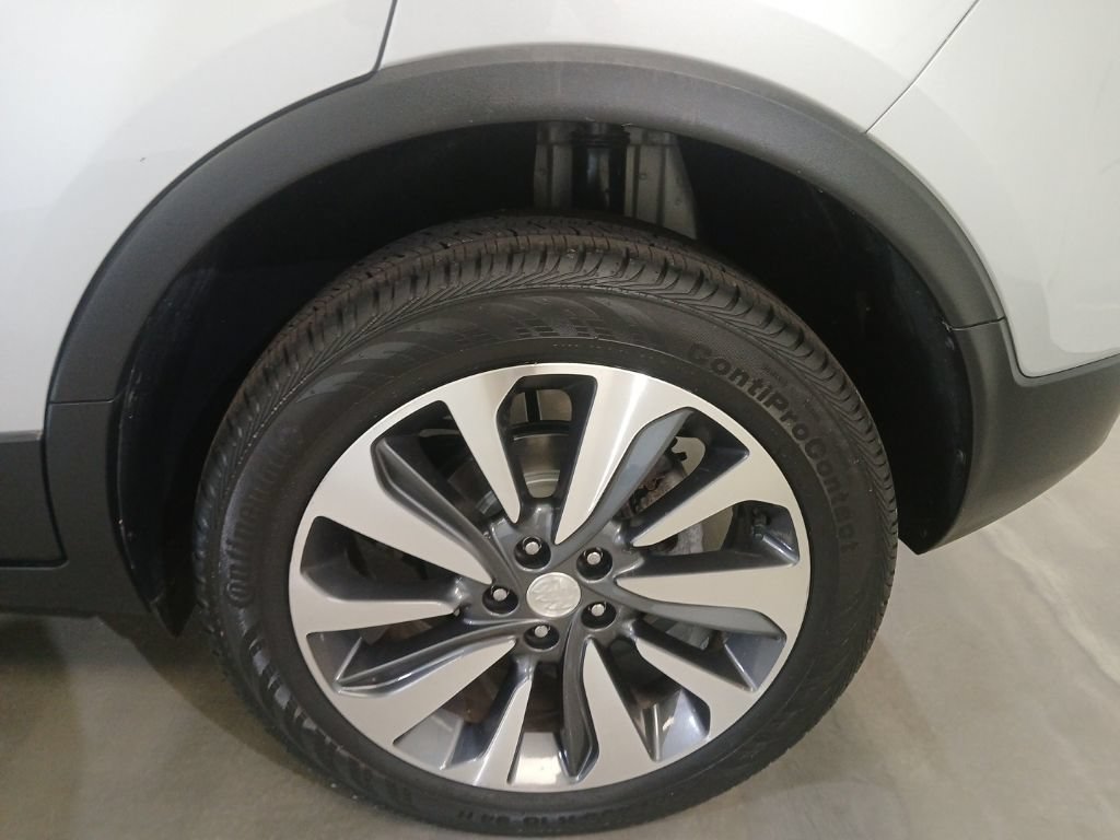 Used 2022 Buick Encore Preferred w/ Safety Package AWD/4WD image 17