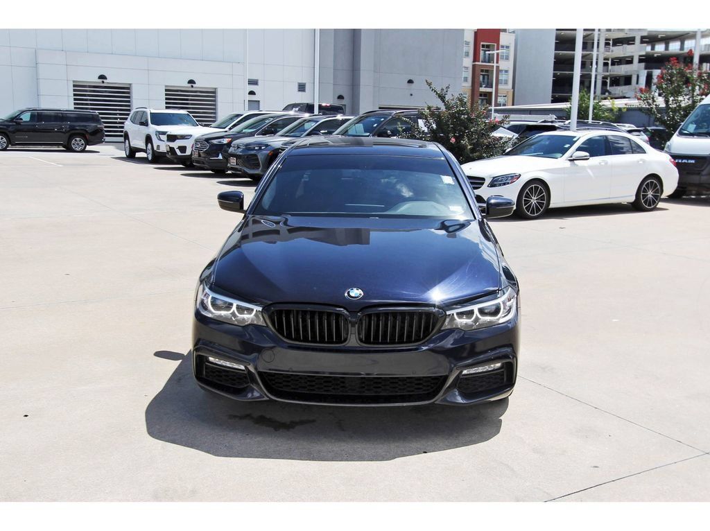 Used 2018 BMW 540i RWD image 2