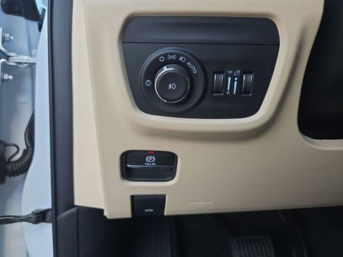 New 2026 Jeep Grand Cherokee Limited image 27