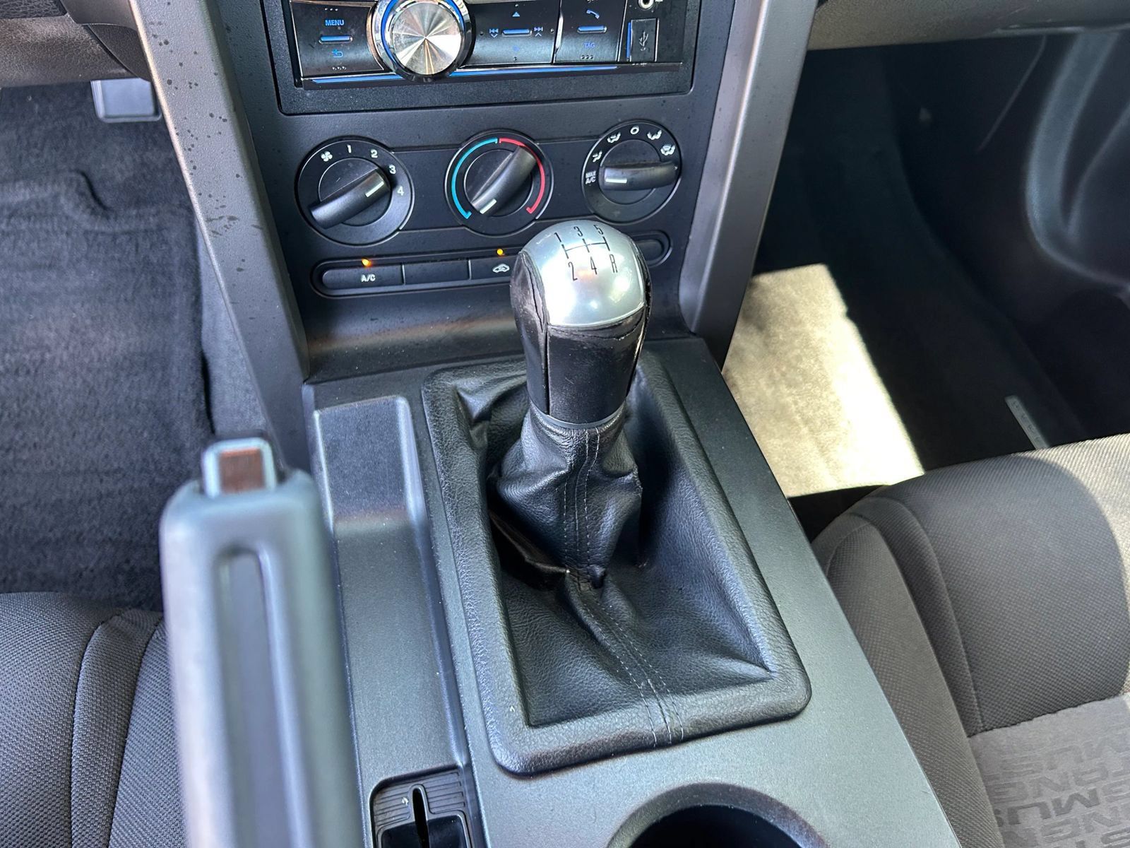 Used 2006 Ford Mustang Coupe RWD image 21