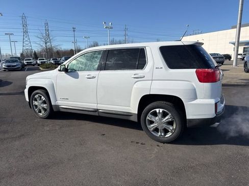 Used 2017 GMC Terrain SLE image 12