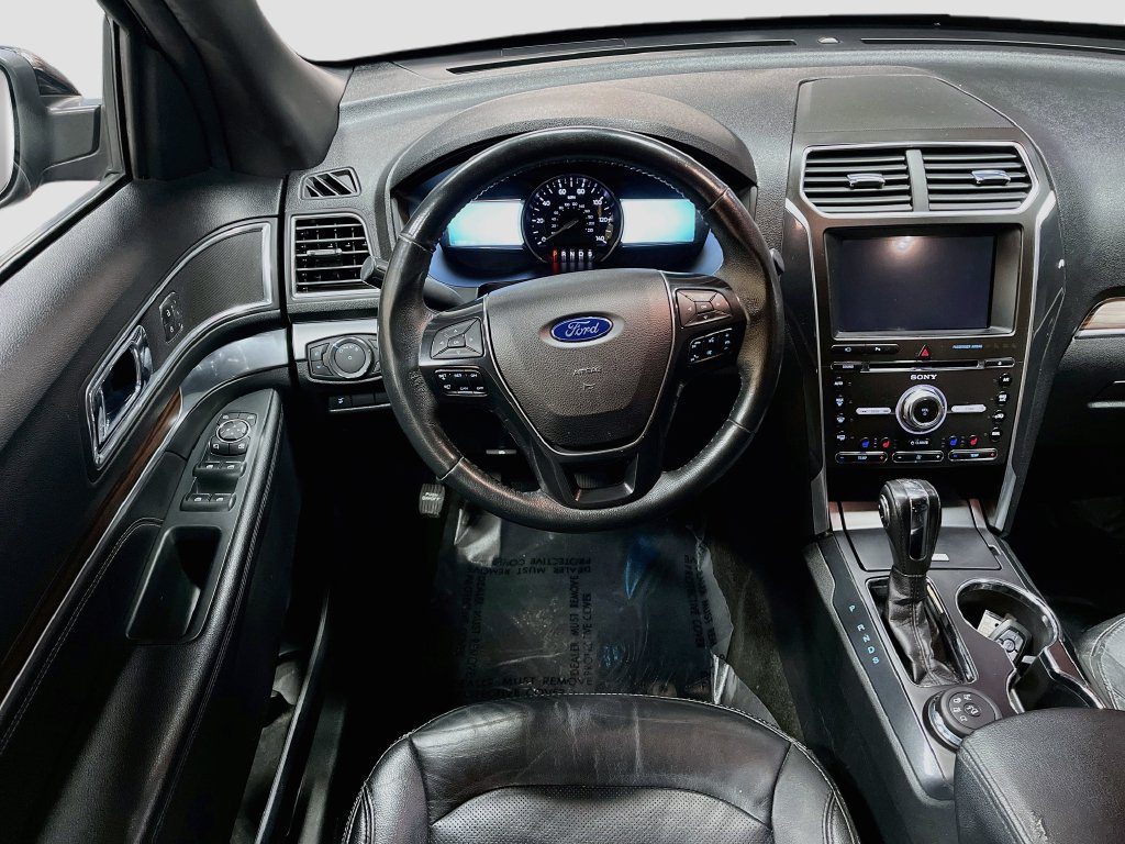Used 2018 Ford Explorer Limited AWD/4WD image 23