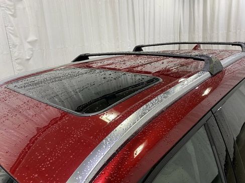 Certified 2021 Toyota Highlander XLE image 25