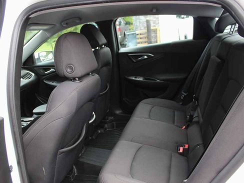 Used 2019 Chevrolet Malibu LT FWD image 24
