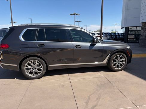 Used 2020 BMW X7 xDrive40i w/ Premium Package AWD/4WD image 3