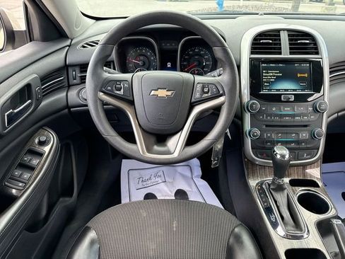 Used 2015 Chevrolet Malibu LT FWD image 14