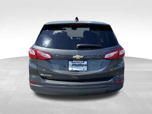 Used 2020 Chevrolet Equinox LS w/ LS Convenience Package FWD image 11