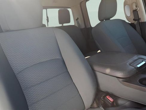 Used 2019 RAM 1500 Classic SLT image 18