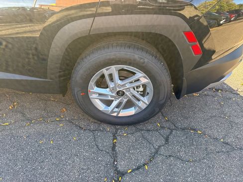 New 2026 Hyundai Tucson SE image 11