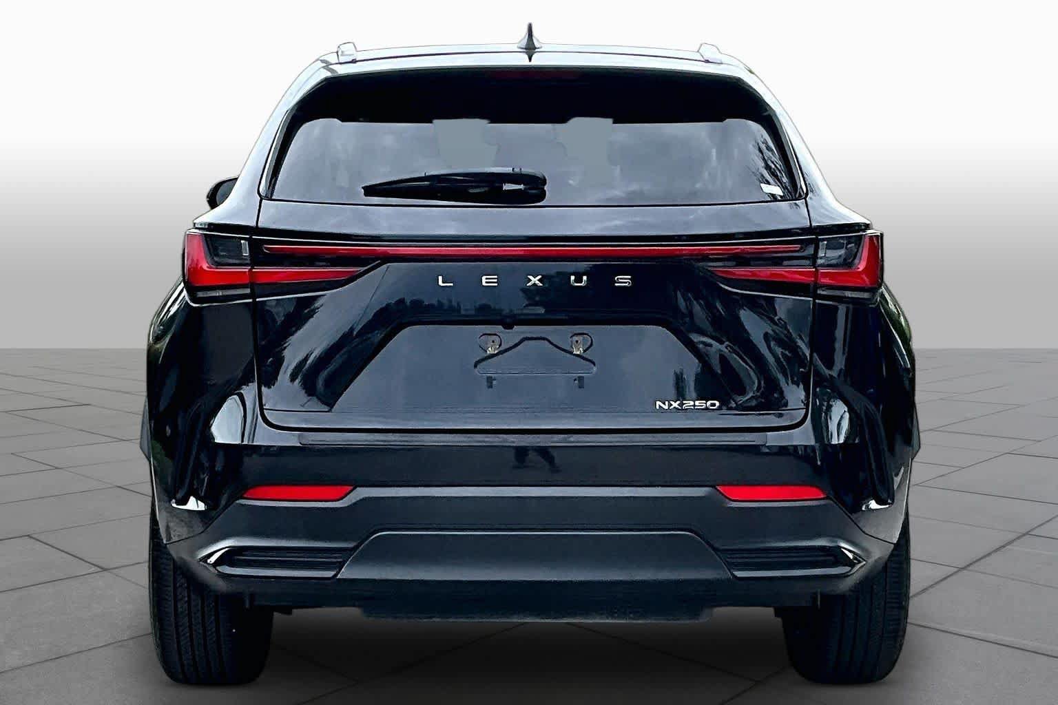 Used 2025 Lexus NX 250 FWD w/ Accessory Package (Z2) image 5