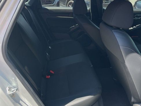 Used 2024 Honda Civic Sport image 12