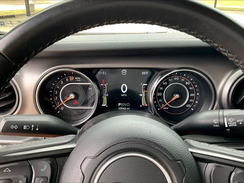 Used 2022 Jeep Gladiator Sport AWD/4WD image 24