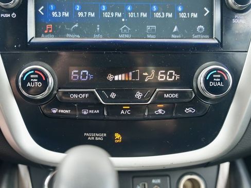 Used 2018 Nissan Murano SL image 23