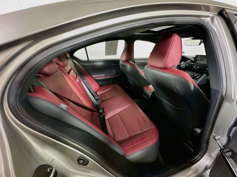 Used 2023 Lexus IS 300 w/ Comfort Package RWD image 29