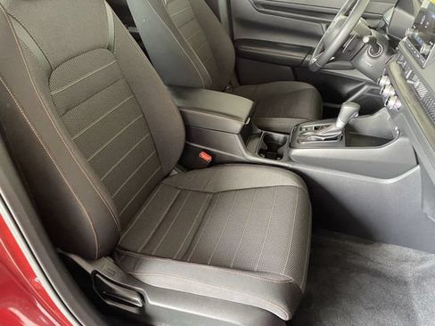 Used 2025 Honda CR-V Sport image 9