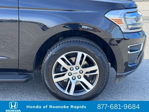 Used 2024 Ford Expedition Limited image 45