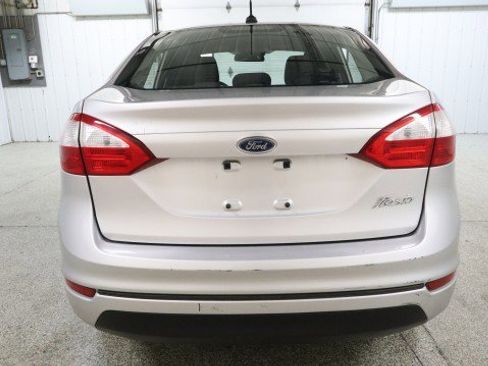 Used 2017 Ford Fiesta S image 8