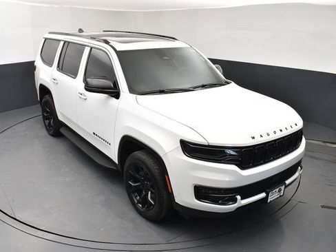 Used 2024 Jeep Wagoneer Series II image 16