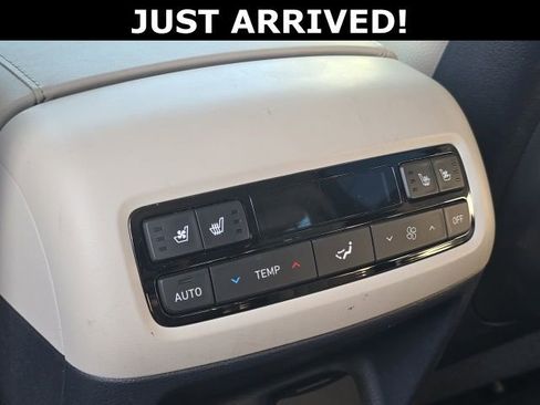 Used 2023 Hyundai Palisade Limited image 11
