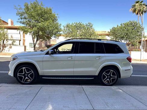 Used 2019 Mercedes-Benz GLS 550 4MATIC image 5