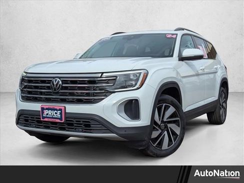 Used 2024 Volkswagen Atlas SE image 1