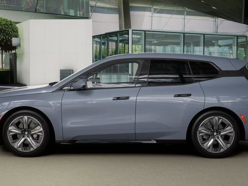 New 2026 BMW iX xDrive45 image 4