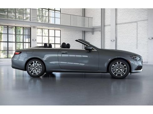 Used 2023 Mercedes-Benz E 450 4MATIC Cabriolet image 16