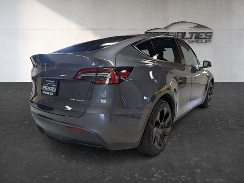 Used 2021 Tesla Model Y Long Range AWD/4WD image 10
