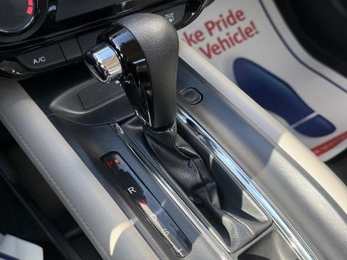 Used 2021 Honda HR-V LX image 26