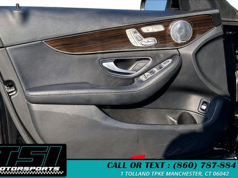 Used 2017 Mercedes-Benz C 300 4MATIC Sedan image 23