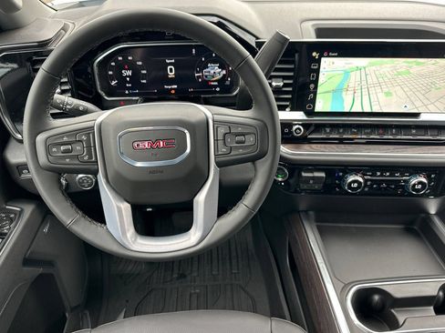 New 2026 GMC Sierra 3500 SLT w/ SLT Premium Package AWD/4WD image 11