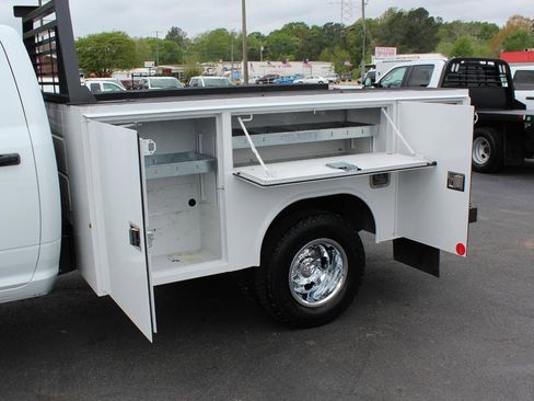 Used 2024 RAM 3500 Tradesman w/ Chrome Appearance Group image 19