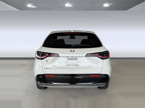 Used 2024 Honda HR-V EX-L image 10