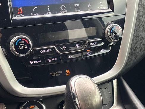 Used 2017 Nissan Murano Platinum w/ Platinum Technology Package image 13