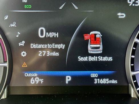 Used 2023 Toyota Highlander XLE AWD/4WD image 24