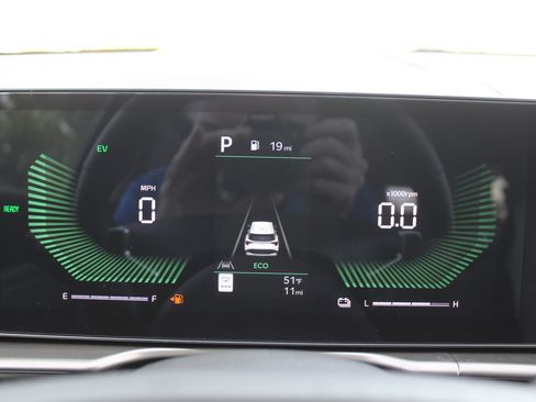 New 2026 Kia Sportage AWD Hybrid image 31