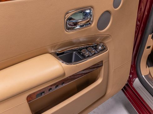 Used 2011 Rolls-Royce Ghost RWD image 4