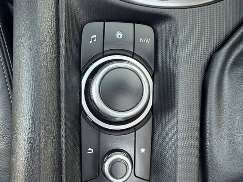 Used 2021 MAZDA MX-5 Miata RF Grand Touring image 22