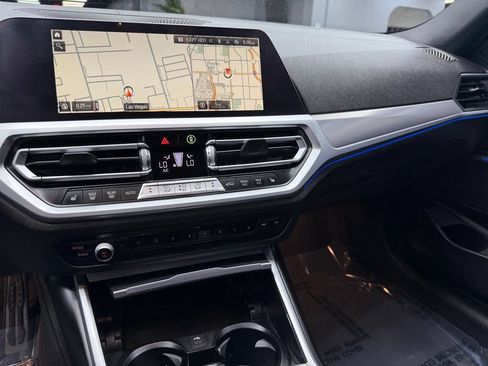 Used 2020 BMW 330i Sedan w/ M Sport Package RWD image 25