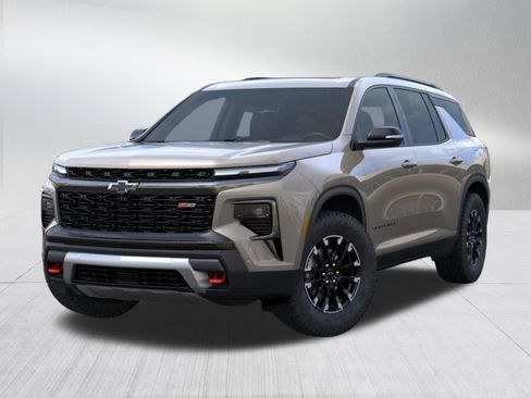 New 2026 Chevrolet Traverse Z71 w/ Enhanced Driving Package AWD/4WD image 7