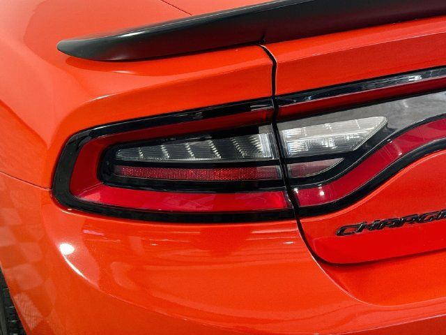 Used 2018 Dodge Charger SXT w/ Blacktop Package RWD image 35