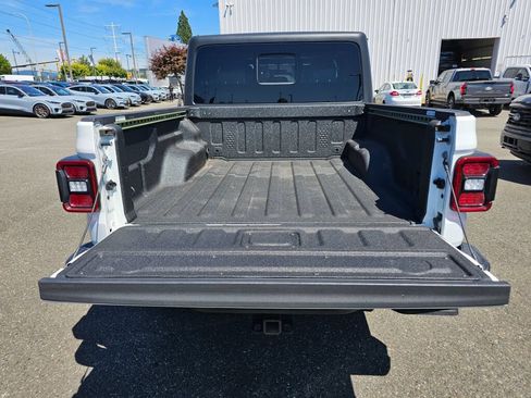 Used 2021 Jeep Gladiator Mojave AWD/4WD image 10