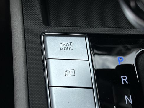 New 2026 Hyundai Elantra Sport FWD image 16