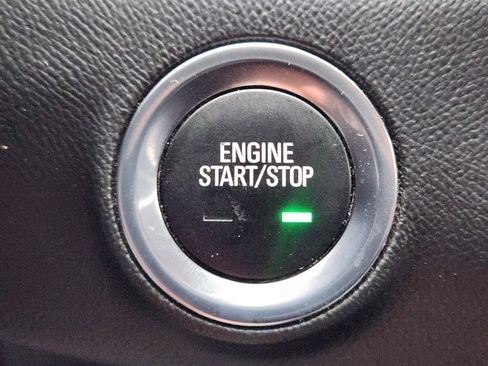 Certified 2022 GMC Terrain SLE w/ Driver Convenience Package image 21