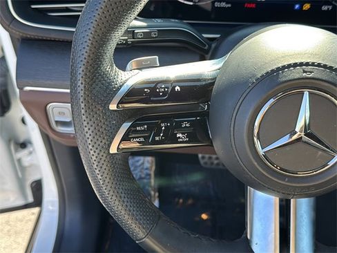 Certified 2024 Mercedes-Benz GLS 450 4MATIC image 17